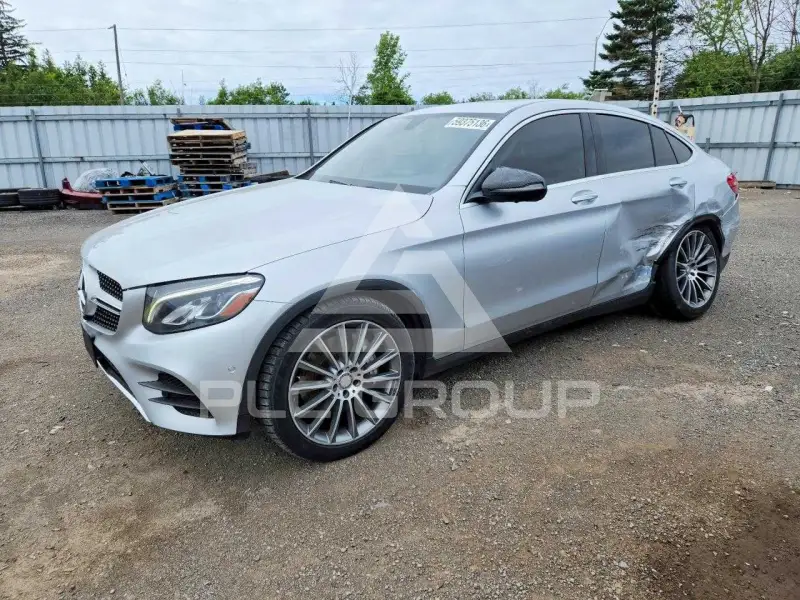 2017 Mercedes Benz GLC-Class photo