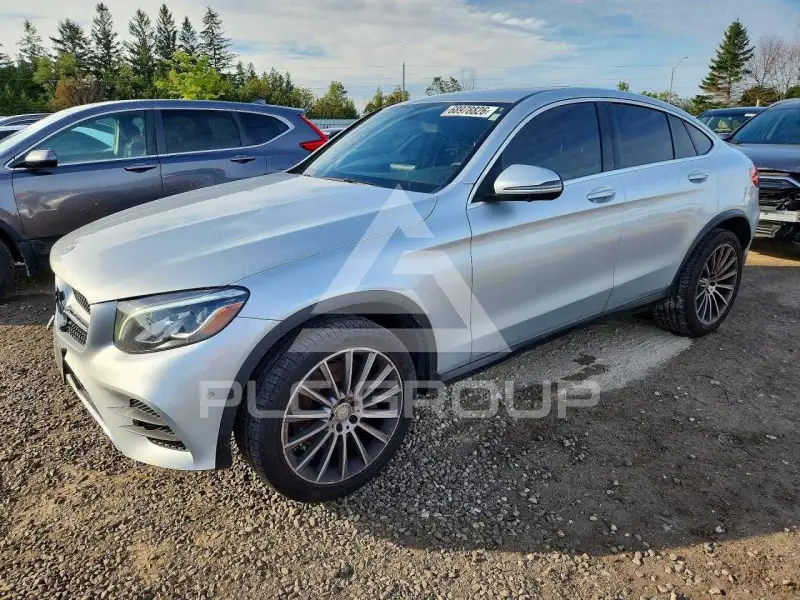 2017 Mercedes Benz GLC-Class photo