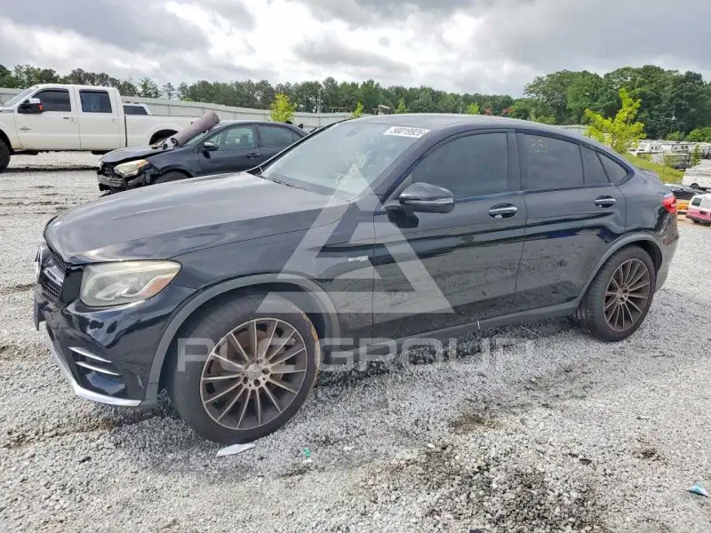 2017 Mercedes Benz GLC-Class фото