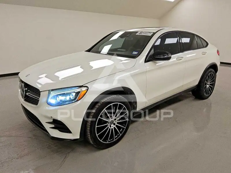2017 Mercedes Benz GLC-Class фото