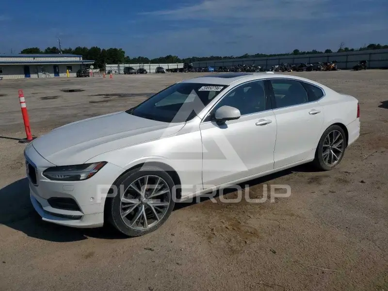 2017 Volvo S90 фото
