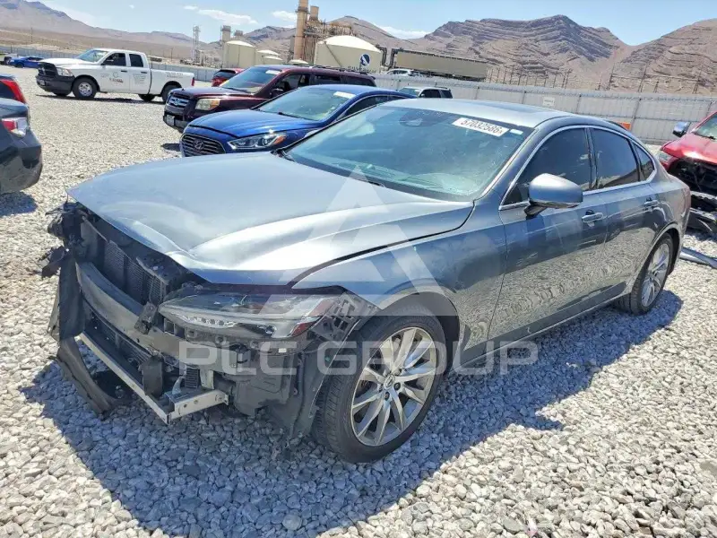 2017 Volvo S90 фото