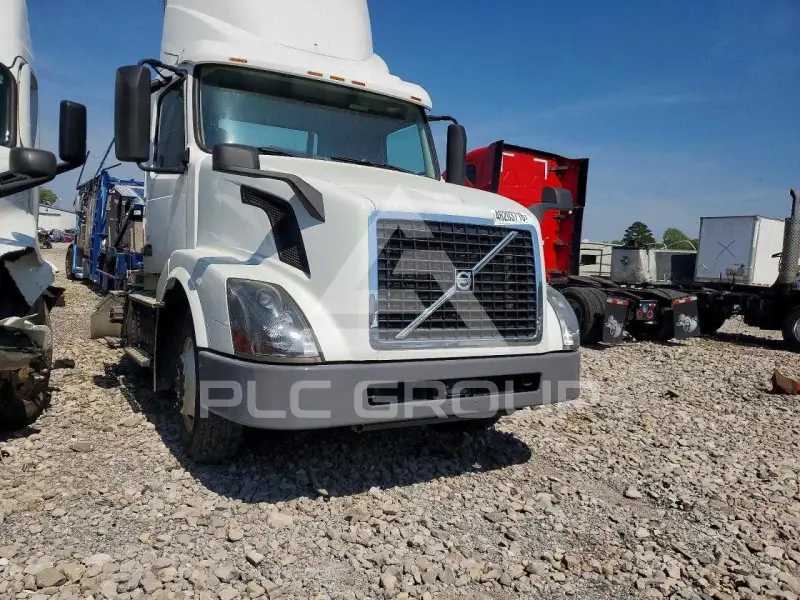 2017 Volvo VNL фото