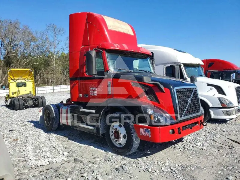 2017 Volvo VNL фото