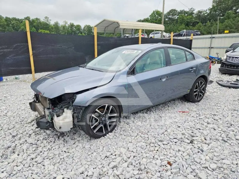 2017 Volvo S60 фото