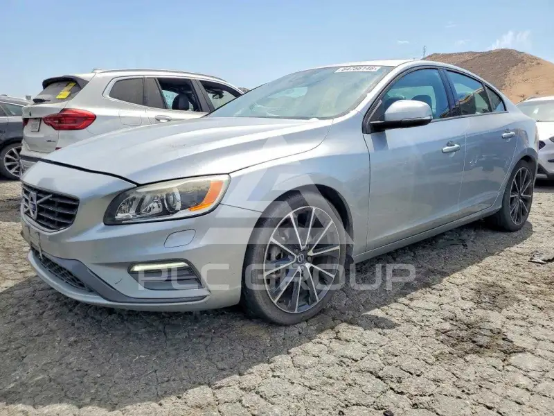 2017 Volvo S60 photo