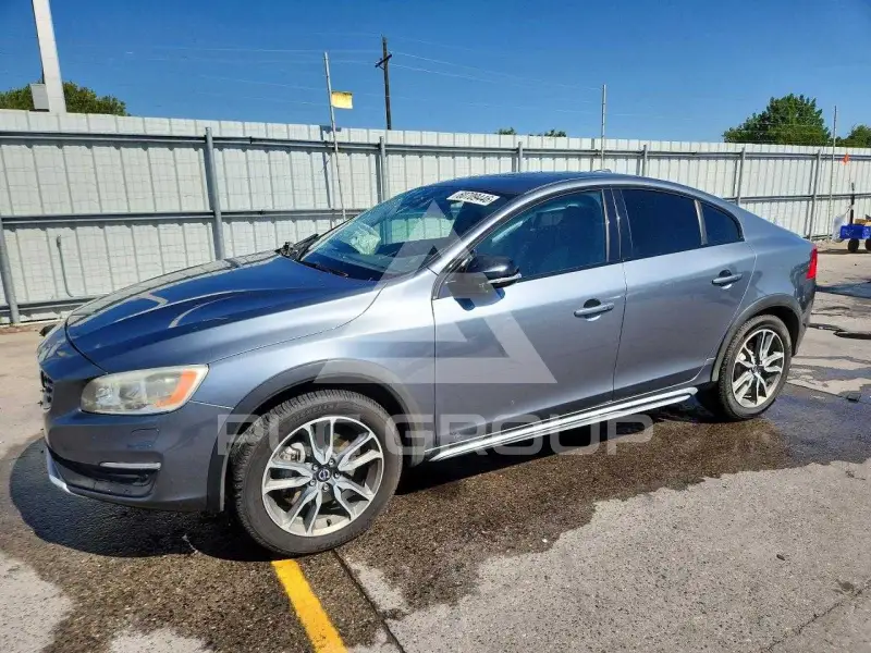 2017 Volvo S60 фото