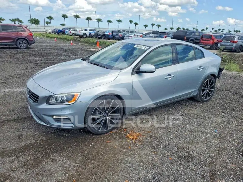 2017 Volvo S60 фото