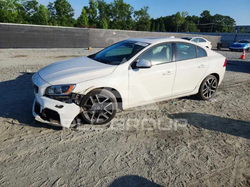2017 Volvo S60 фото