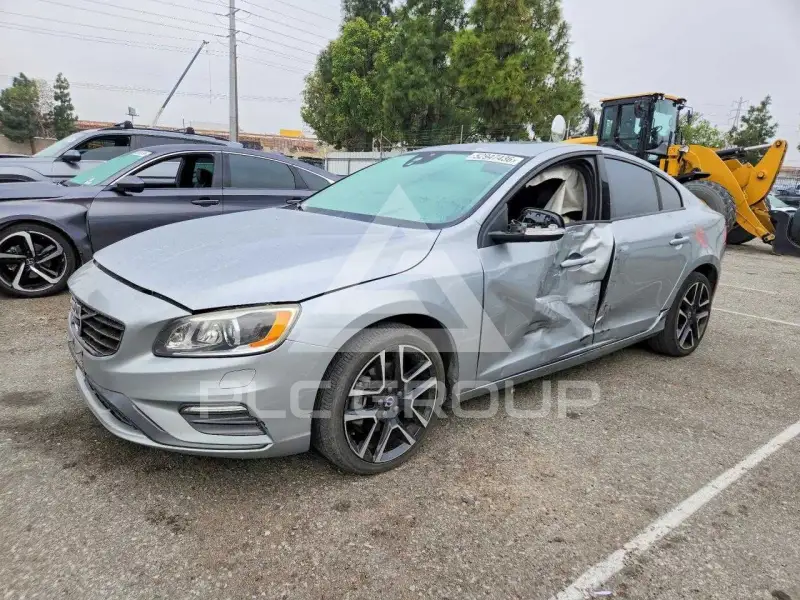 2017 Volvo S60 photo