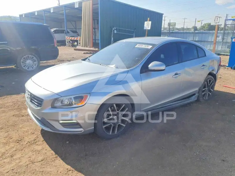 2017 Volvo S60 фото