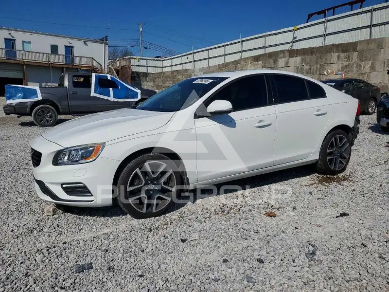 2017 Volvo S60 фото