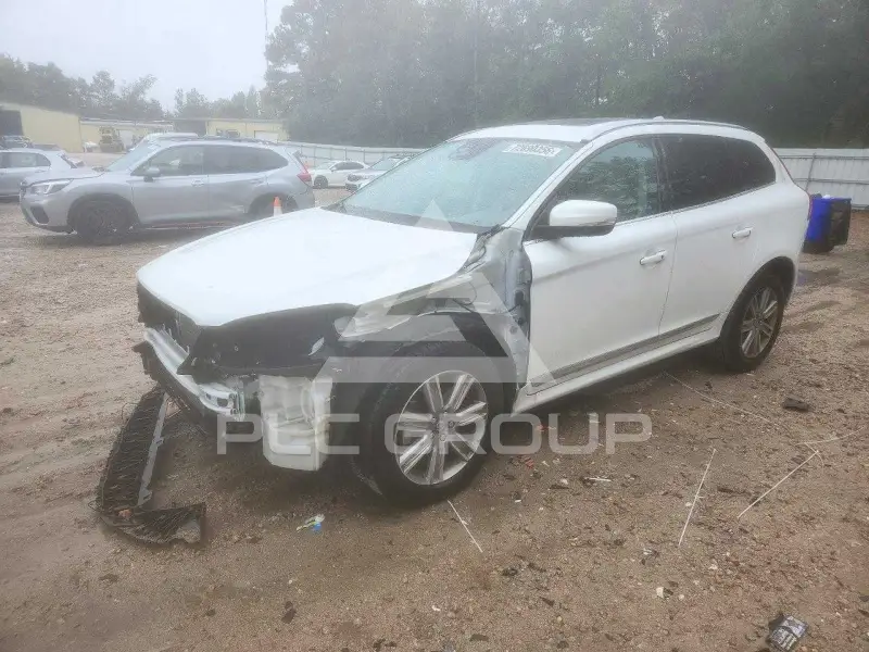2017 Volvo XC60 фото