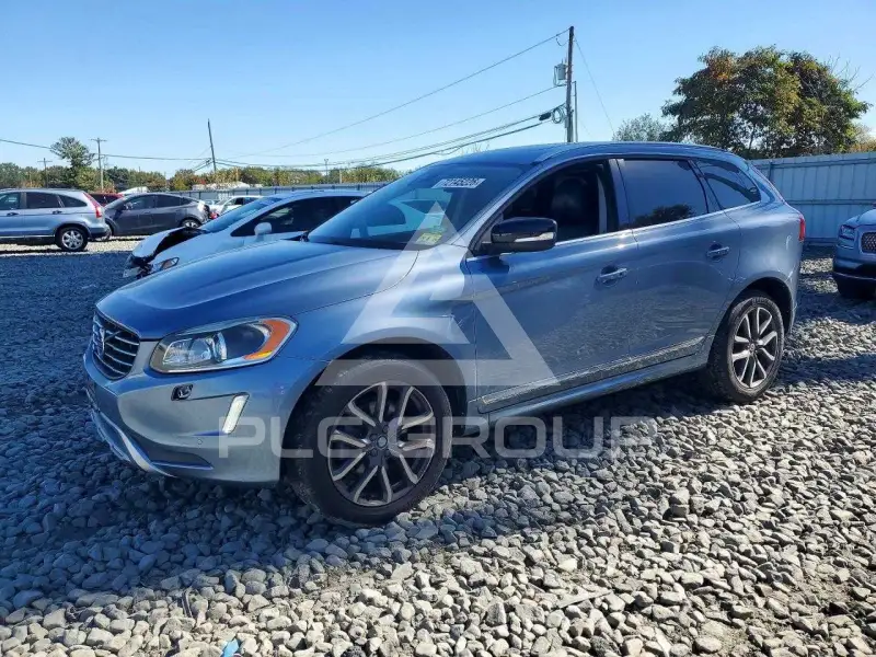 2017 Volvo XC60 фото