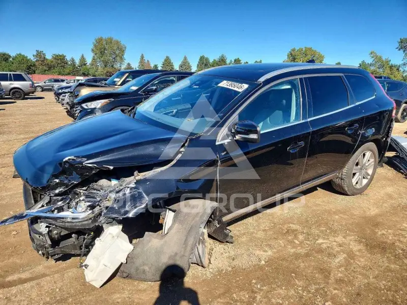 2017 Volvo XC60 photo