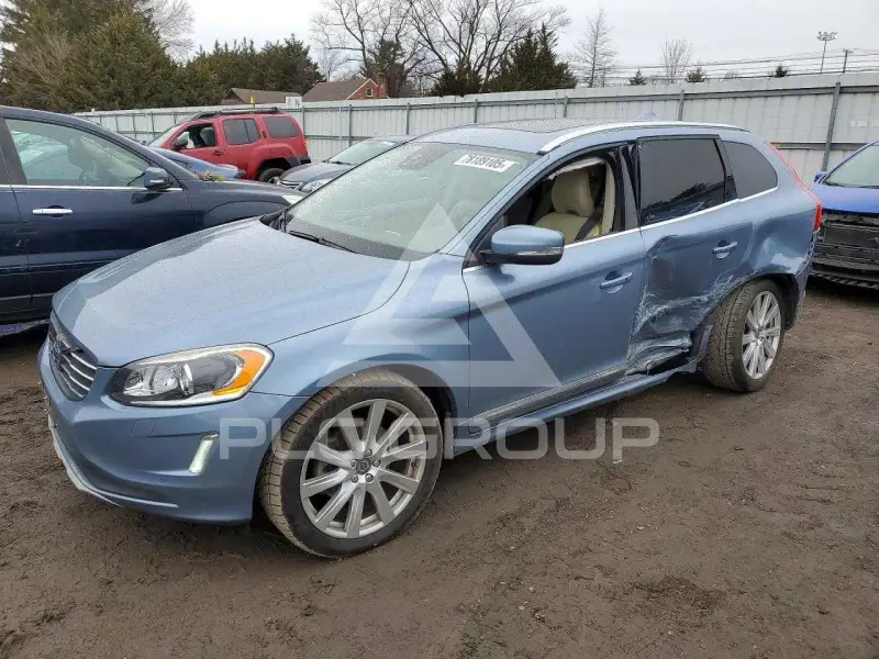 2017 Volvo XC60 фото