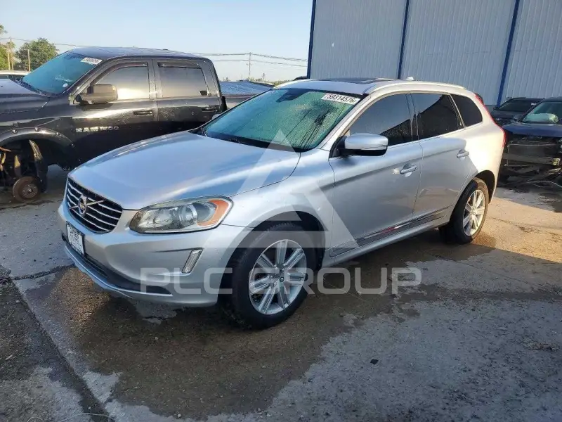 2017 Volvo XC60 photo