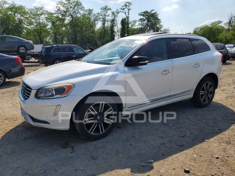 2017 Volvo XC60 photo