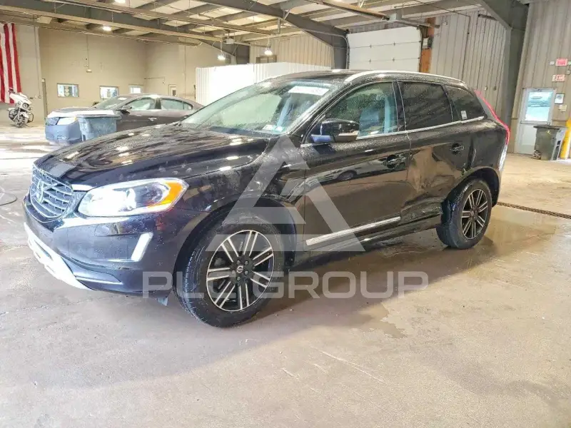 2017 Volvo XC60 фото