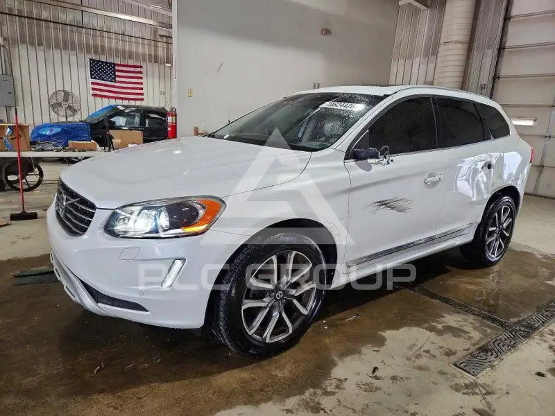 2017 Volvo XC60 фото