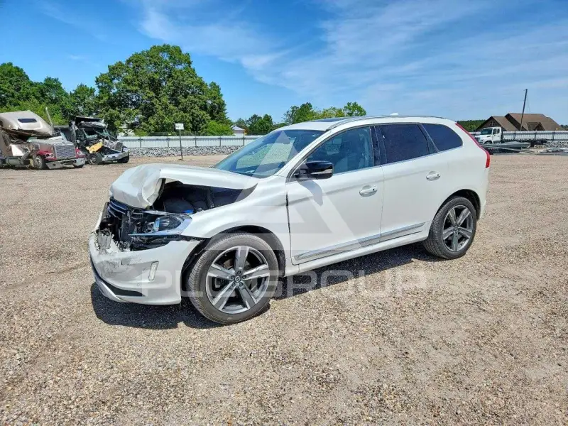 2017 Volvo XC60 фото