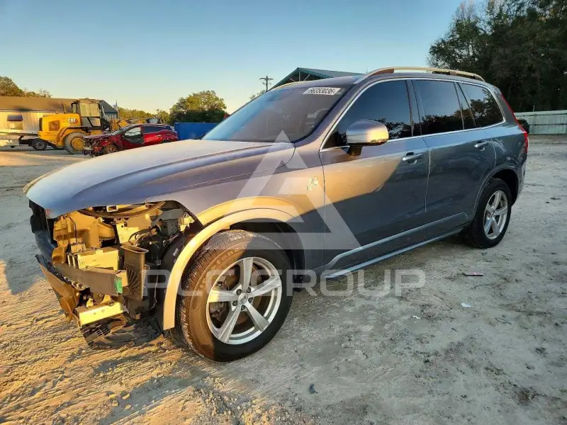 2017 Volvo XC90 фото