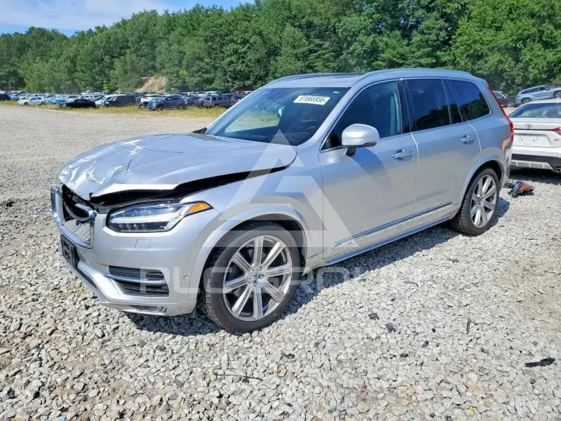 2017 Volvo XC90 фото