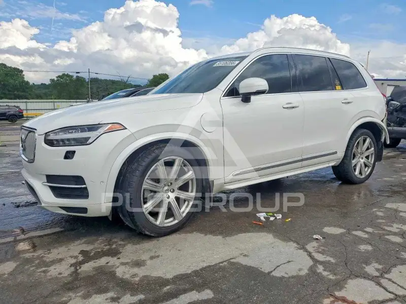 2017 Volvo XC90 фото