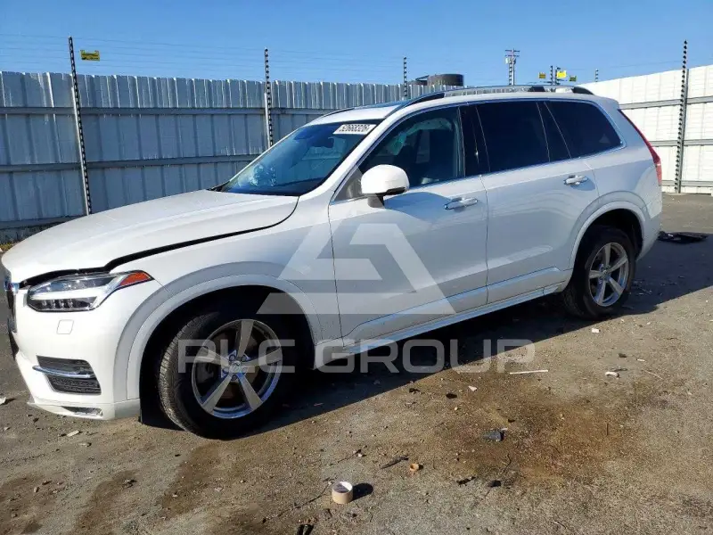 2017 Volvo XC90 photo