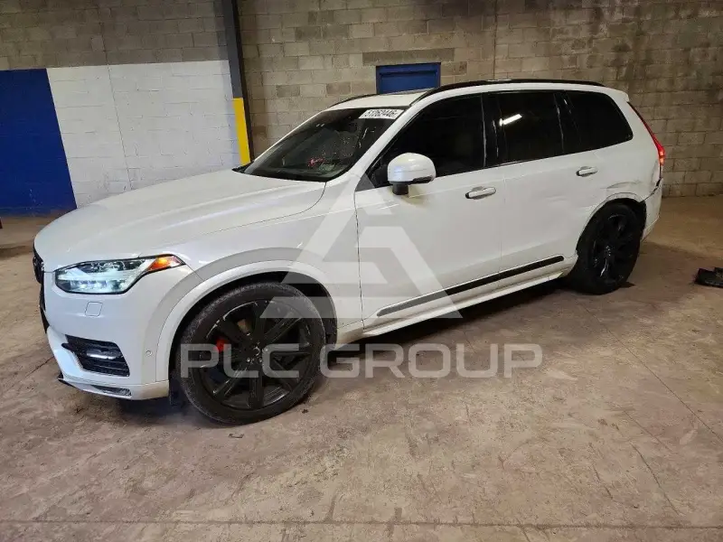 2017 Volvo XC90 фото