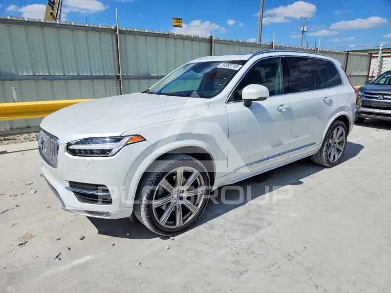 2017 Volvo XC90 фото