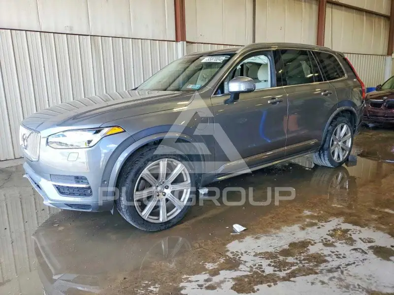 2017 Volvo XC90 фото