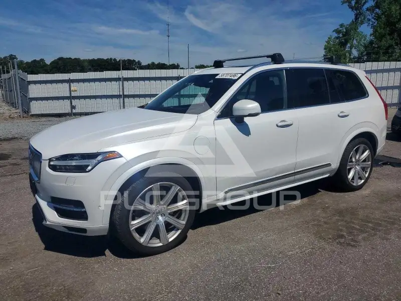 2017 Volvo XC90 photo