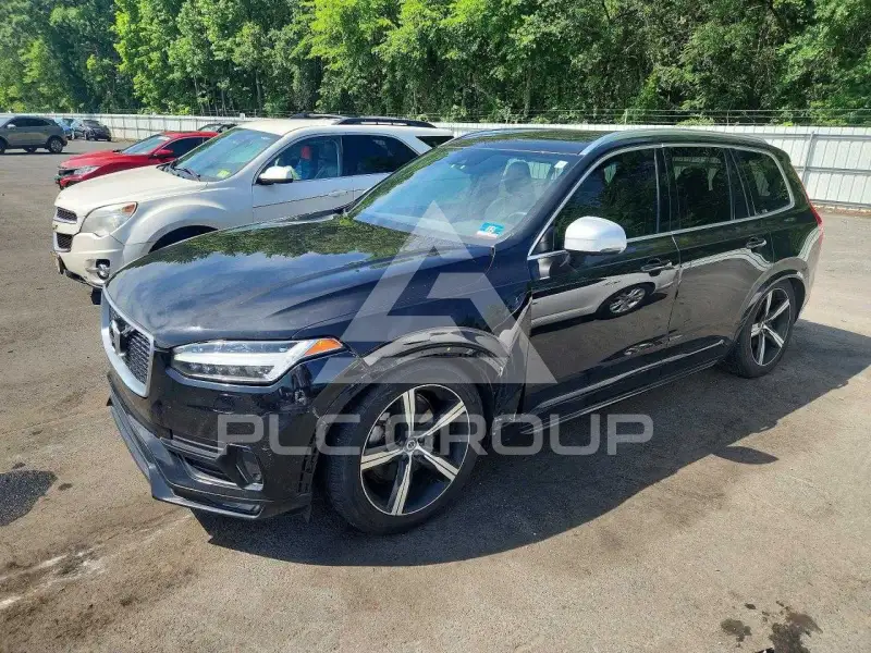 2017 Volvo XC90 фото
