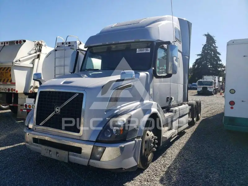 2017 Volvo VNL фото