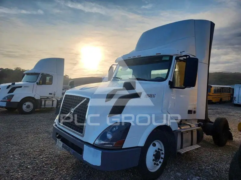 2017 Volvo VNL фото
