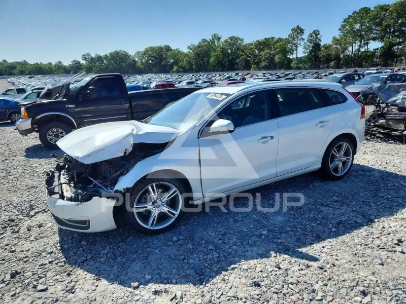 2017 Volvo V60 фото