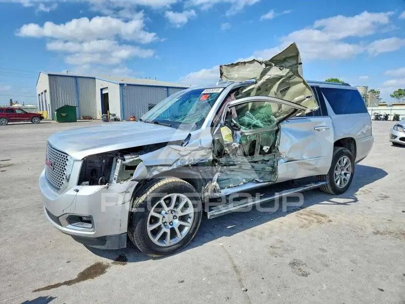 2017 GMC DENALI фото