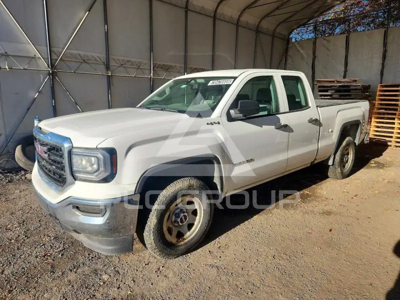 2017 GMC Sierra photo