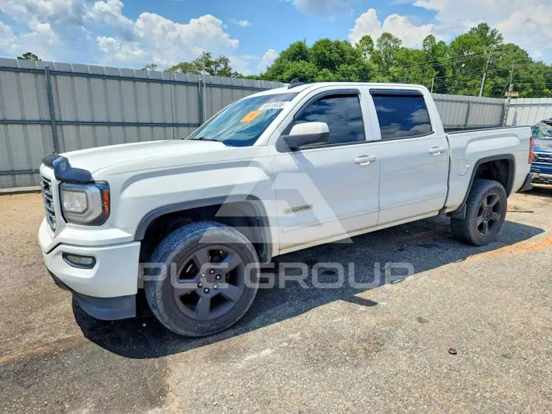 2017 GMC Sierra photo