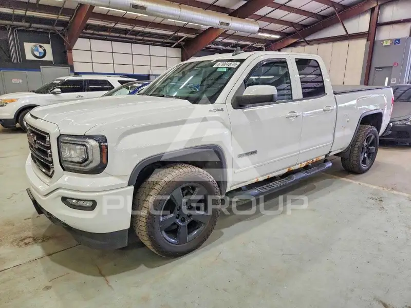 2017 GMC Sierra фото