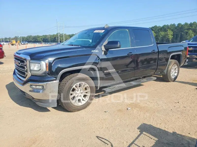 2017 GMC Sierra photo