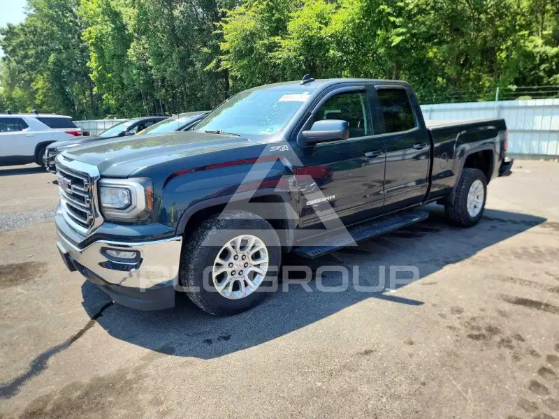 2017 GMC Sierra фото