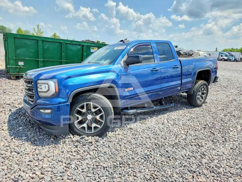 2017 GMC Sierra photo