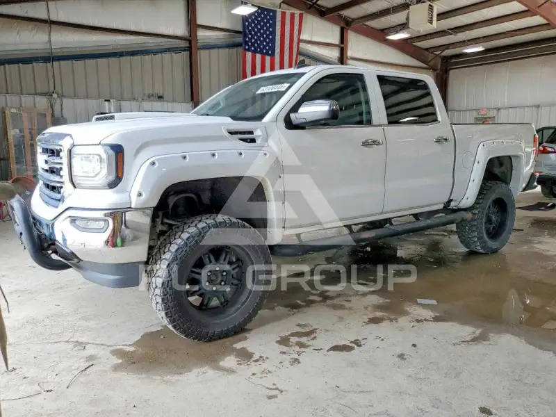 2017 GMC Sierra photo