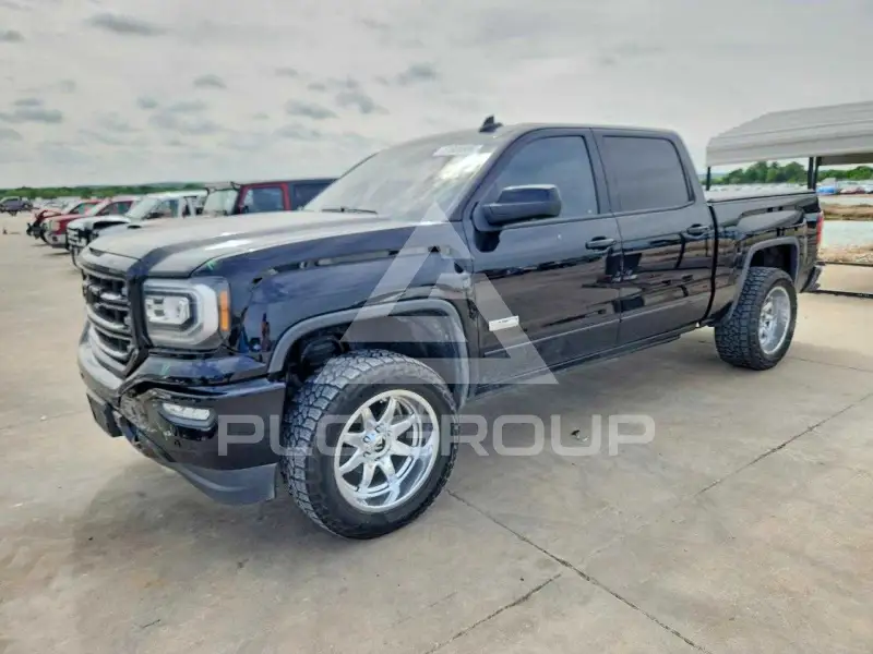 2017 GMC Sierra photo