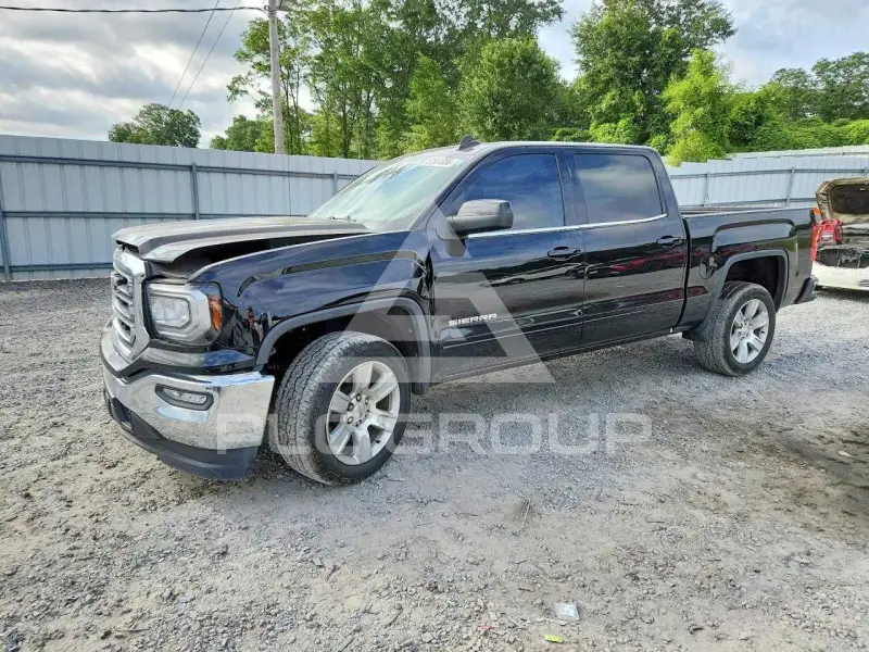 2017 GMC Sierra photo