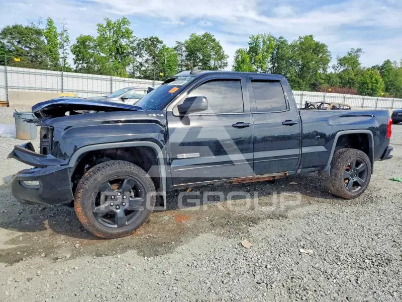 2017 GMC Sierra фото