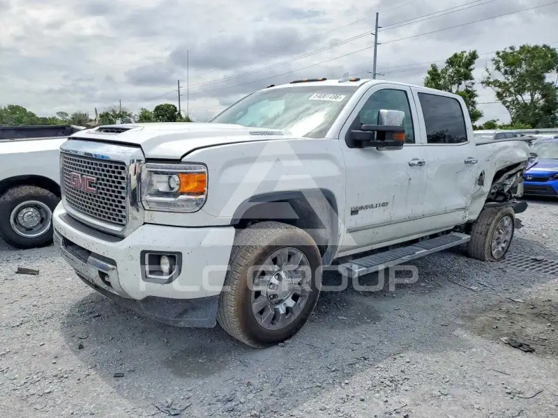 2017 GMC Sierra фото
