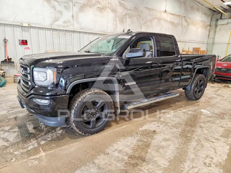 2017 GMC Sierra photo